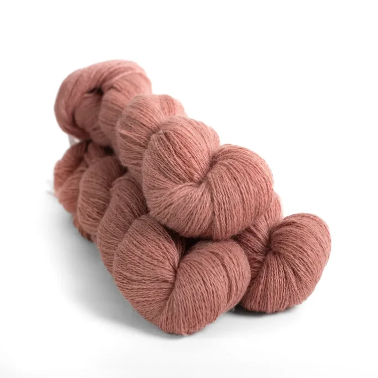 19_mYak_Skein_Dusty-Pink_lace_2023.webp