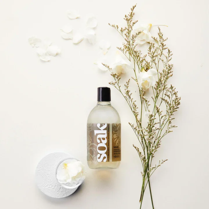 Płyn do prania SOAK Lacey 375 ml