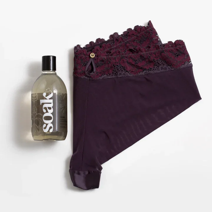 Płyn do prania SOAK Lacey 375 ml