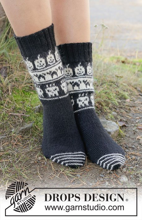 Zestaw na wzór Drops Boo-tiful Feet 1