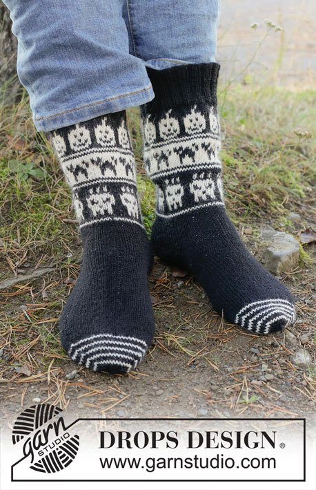 Zestaw na wzór Drops Boo-tiful Feet 3