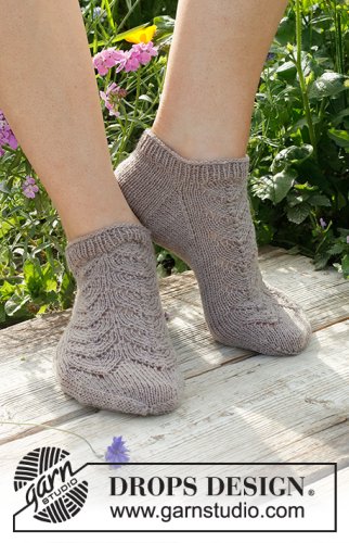 Zestaw na wzór Drops June Jumpers 1
