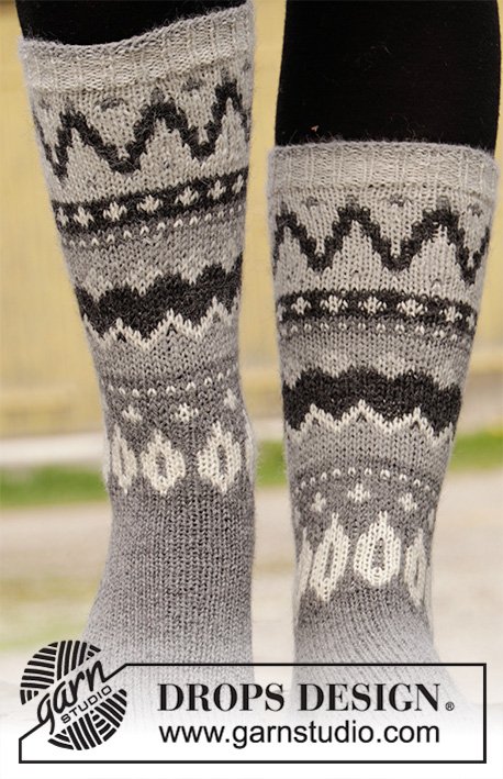 Zestaw na wzór Drops Steingard Socks 4