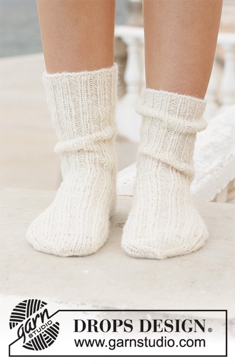 Zestaw na wzór Drops Sandy Feet 2