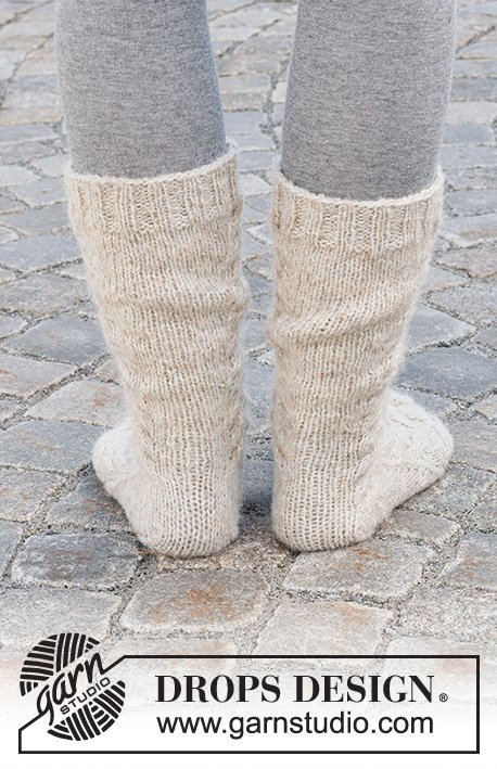 Zestaw na wzór Drops Cable City Socks 4