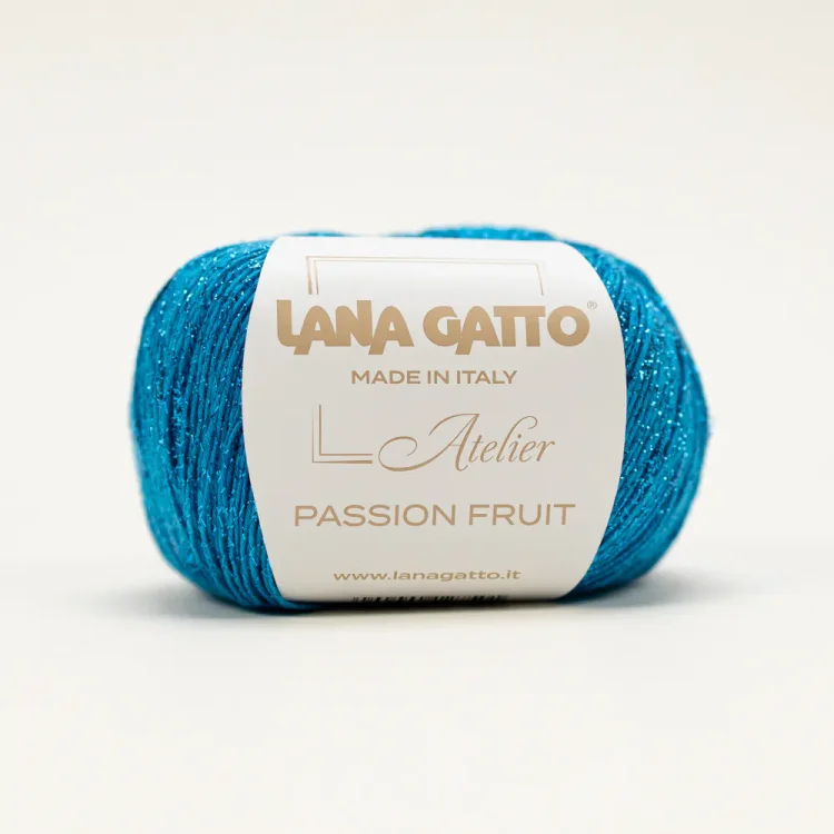 Lana Gatto Passion Fruit 31239 to turkusowa włóczka z metalicznym blaskiem do topów, chust i letnich dodatków