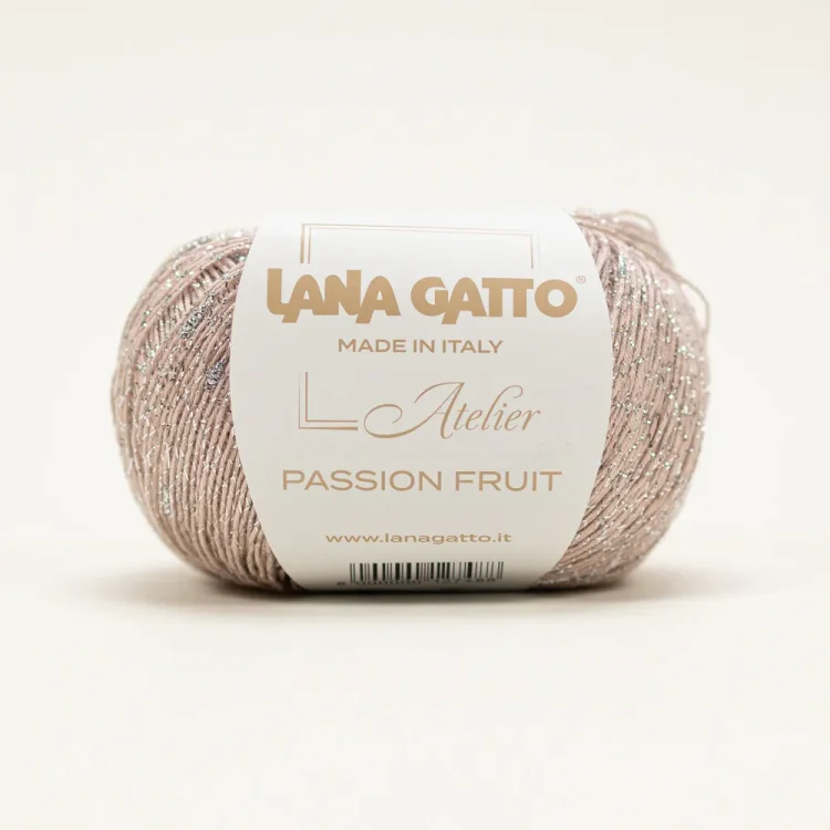 Lana Gatto Passion Fruit 31240 – beżowo-różowa włóczka z metalicznym połyskiem 50 g