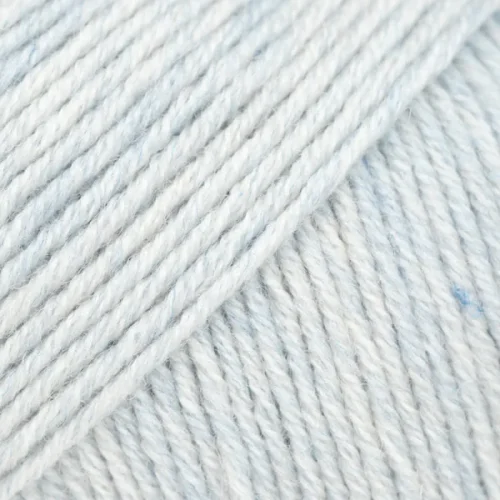 Drops Baby Merino - zamglone niebo - 69