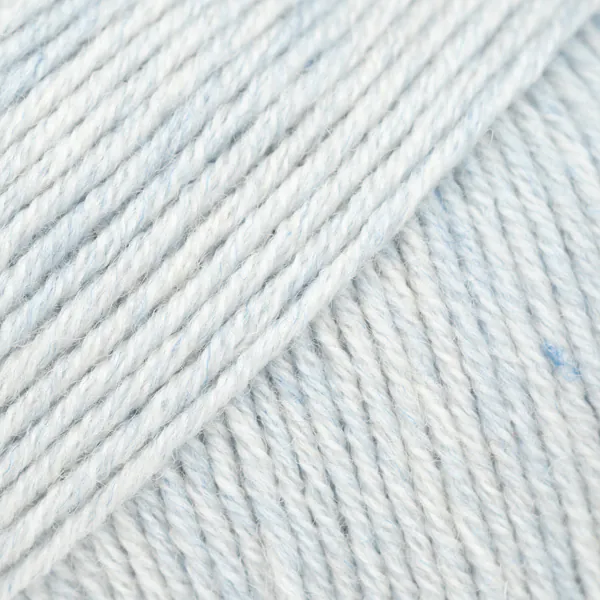 Drops Baby Merino - zamglone niebo - 69