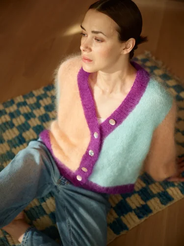 252209_52_knits53700_small_web.webp