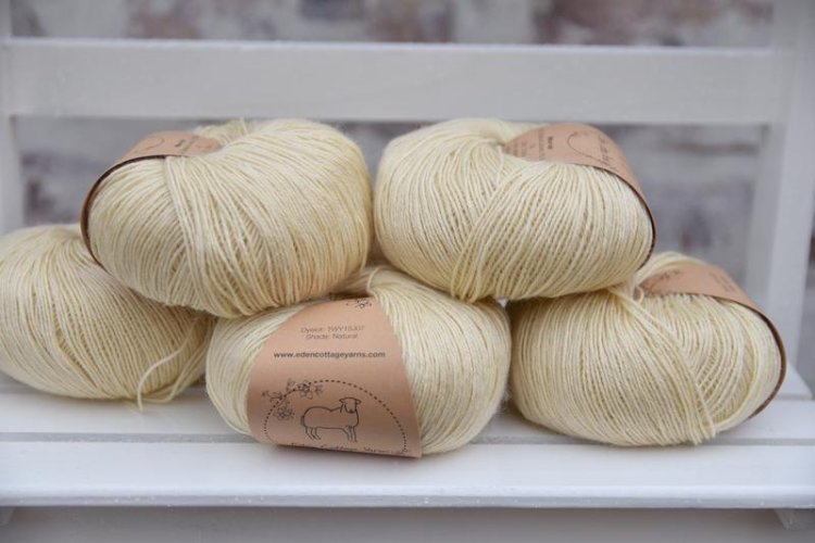 ecy_milburn_4ply_natural_1.jpg
