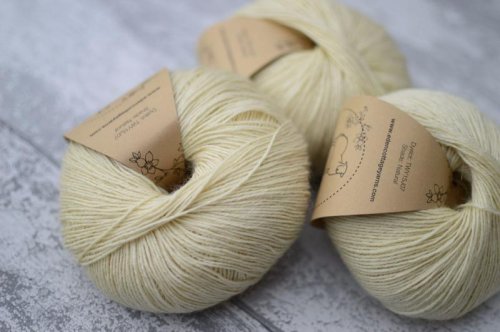 ecy_milburn_4ply_natural_2.jpg